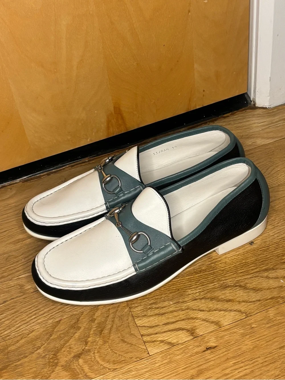Gucci Men’s Size 11 White, Teal and Black Leather Horsebit Slip-On Loafers